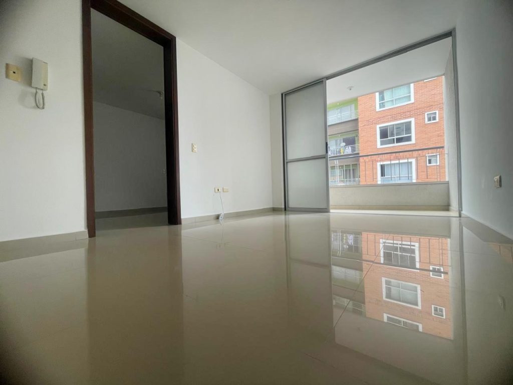 WhatsApp Image 2025-04-01 at 9.10.22 AM (4)