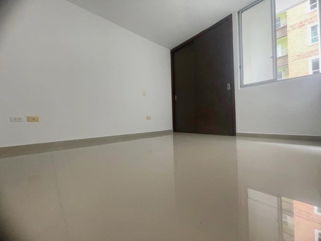 WhatsApp Image 2025-04-01 at 9.10.22 AM (6)