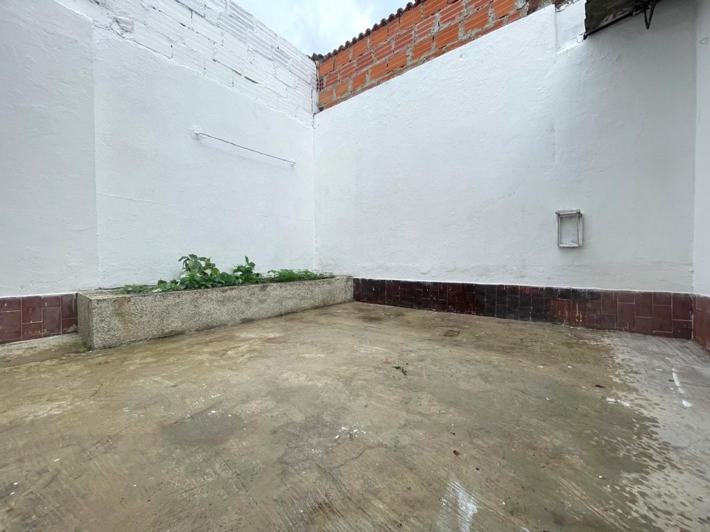 ventacasacercaalcentrocomercialunicobarriosanluis5