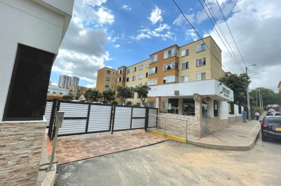 Arriendo apartamento cerca de la clinica Ardila Lulle. Conjunto El Bosque Sector F